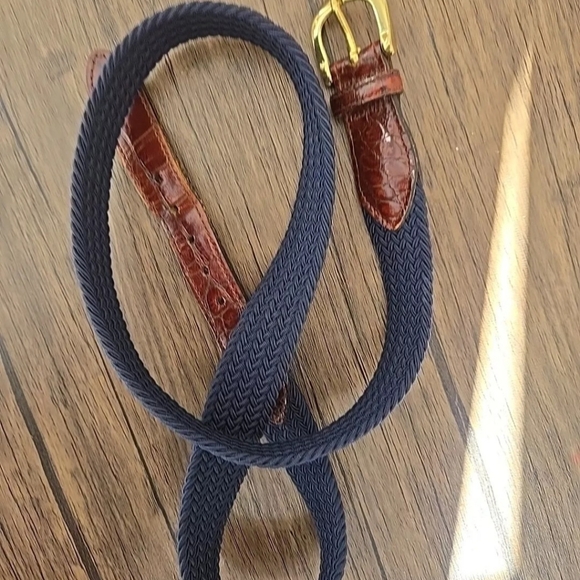 Brooks Brothers Stretch Braided Leather Belt Size 42 Hand Made in USA - Picture 9 of 9